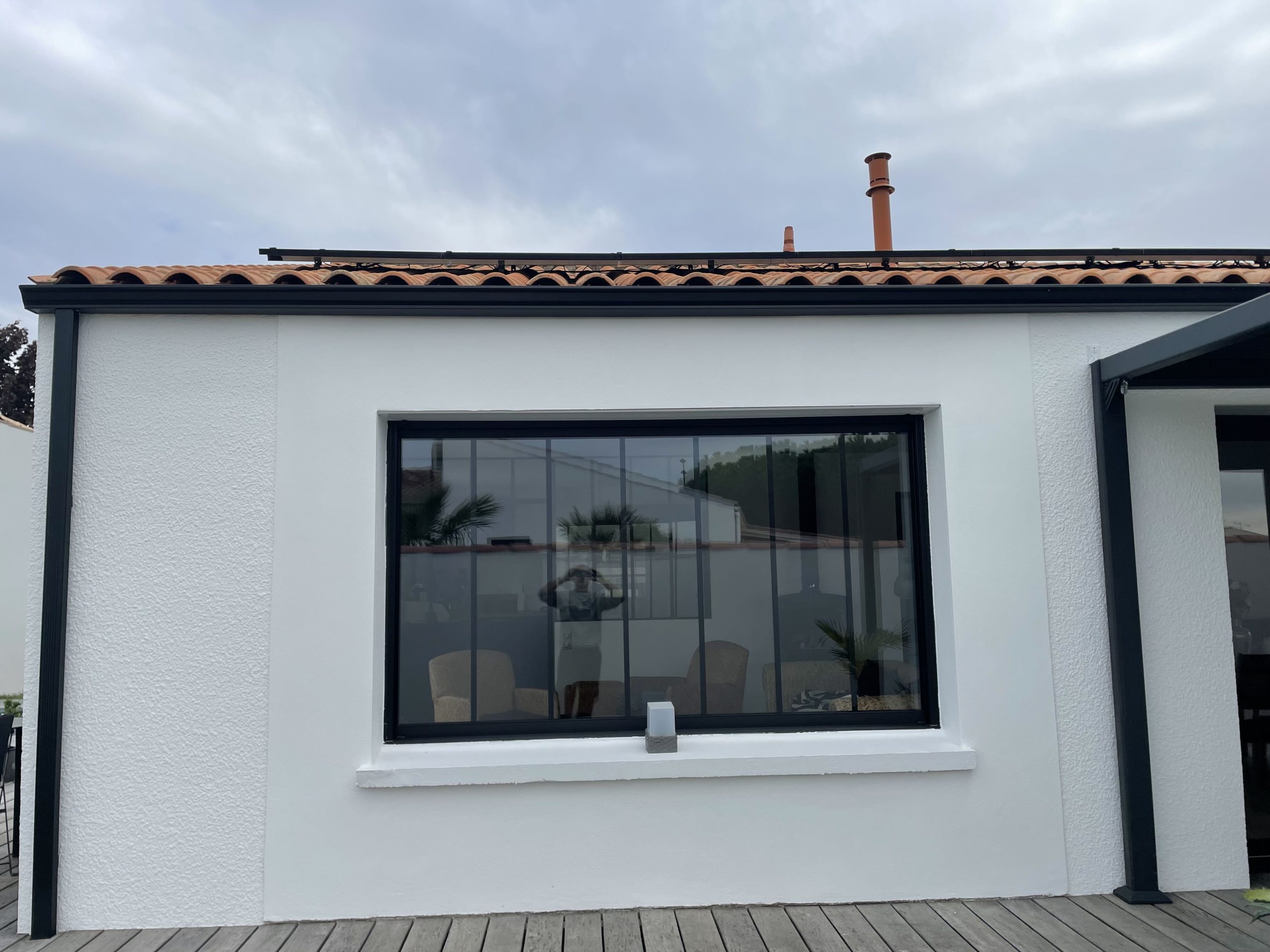 Pose de gouttière à Longeville sur mer par Dalles Vendée Aluminium
